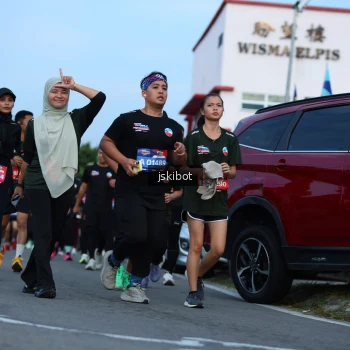 Runner Photo 3700325
