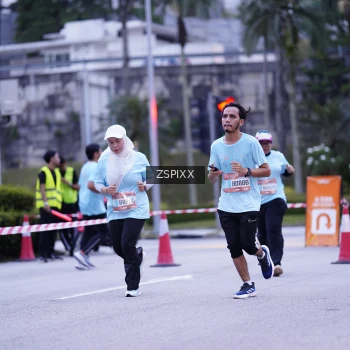 Runner Photo 3700327