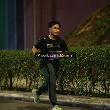 Runner Photo 3700332