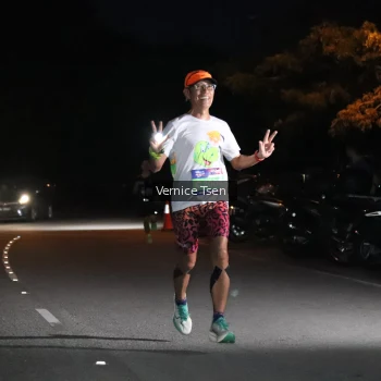 Runner Photo 3700336