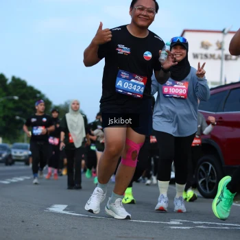 Runner Photo 3700339