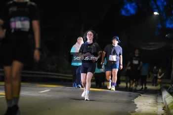 Runner Photo 3700352