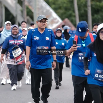 Runner Photo 3700357