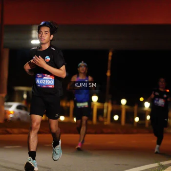 Runner Photo 3700366