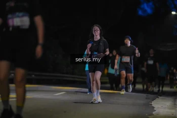 Runner Photo 3700368