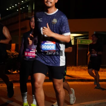 Runner Photo 3700370