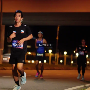 Runner Photo 3700379
