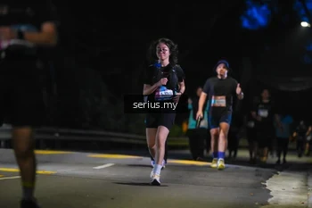 Runner Photo 3700389