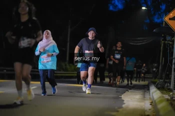 Runner Photo 3700395