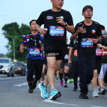 Runner Photo 3700407