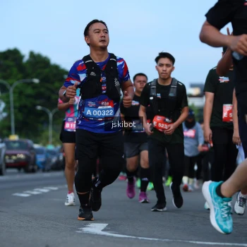 Runner Photo 3700414