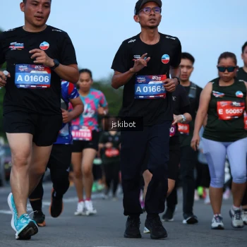 Runner Photo 3700421