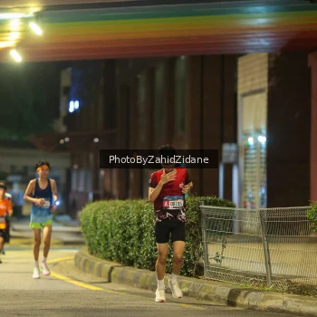 Runner Photo 3700452