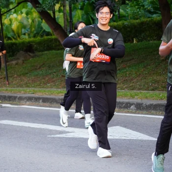 Runner Photo 3700460