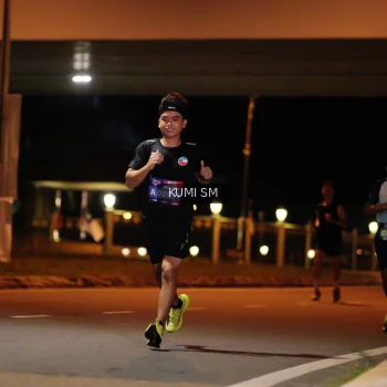 Runner Photo 3700466