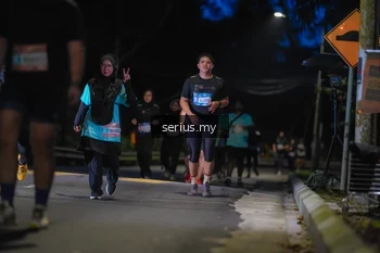 Runner Photo 3700468