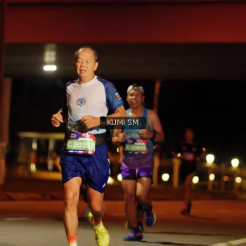 Runner Photo 3700475