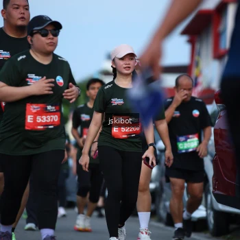 Runner Photo 3700490