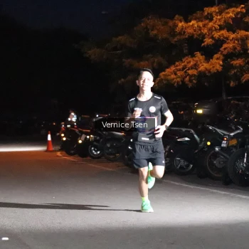Runner Photo 3700509