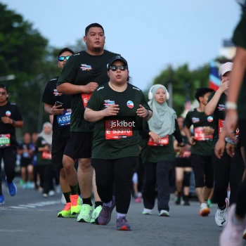 Runner Photo 3700516
