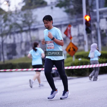 Runner Photo 3700520