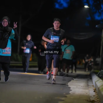 Runner Photo 3700525