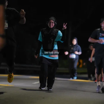 Runner Photo 3700526