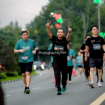 Runner Photo 3700534