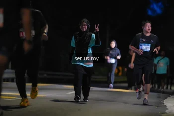 Runner Photo 3700542