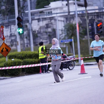 Runner Photo 3700560