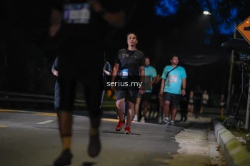 Runner Photo 3700562