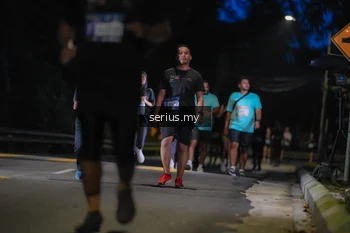 Runner Photo 3700566