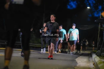 Runner Photo 3700582