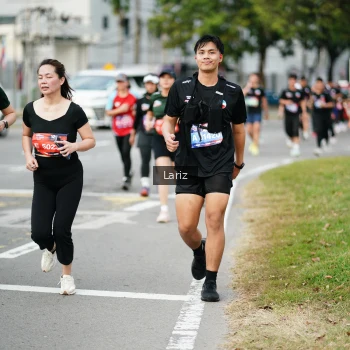 Runner Photo 3700585