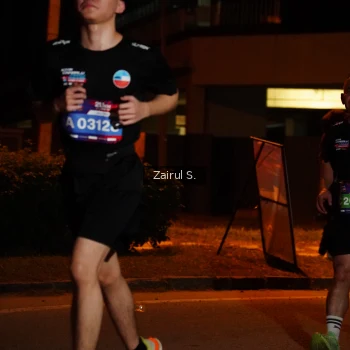 Runner Photo 3700601