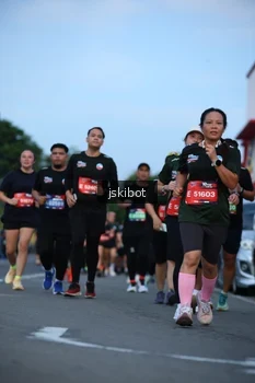 Runner Photo 3700605