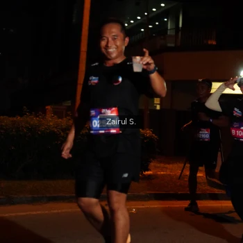 Runner Photo 3700612