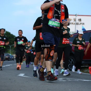 Runner Photo 3700619