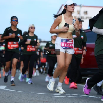 Runner Photo 3700632