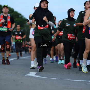 Runner Photo 3700657