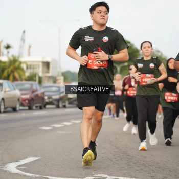 Runner Photo 3700671