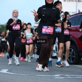 Runner Photo 3700686