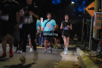 Runner Photo 3700690