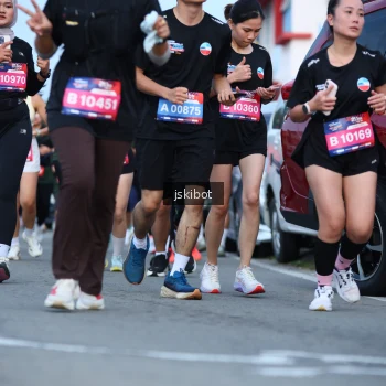 Runner Photo 3700692