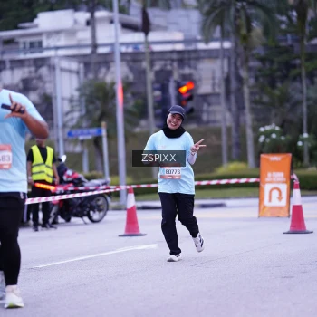 Runner Photo 3700706