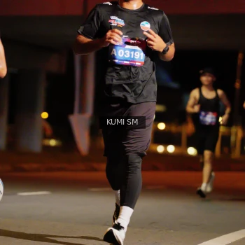 Runner Photo 3700710