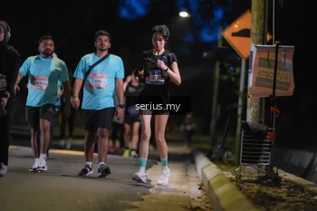 Runner Photo 3700735