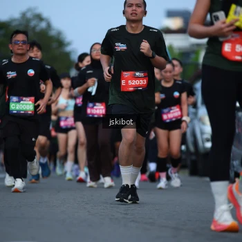 Runner Photo 3700740