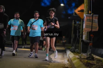 Runner Photo 3700746