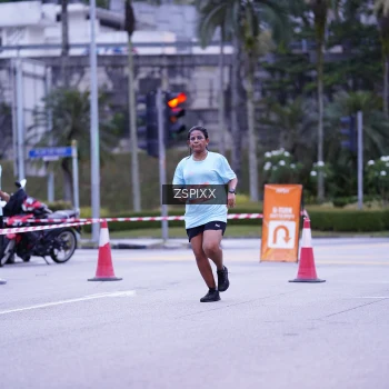 Runner Photo 3700762